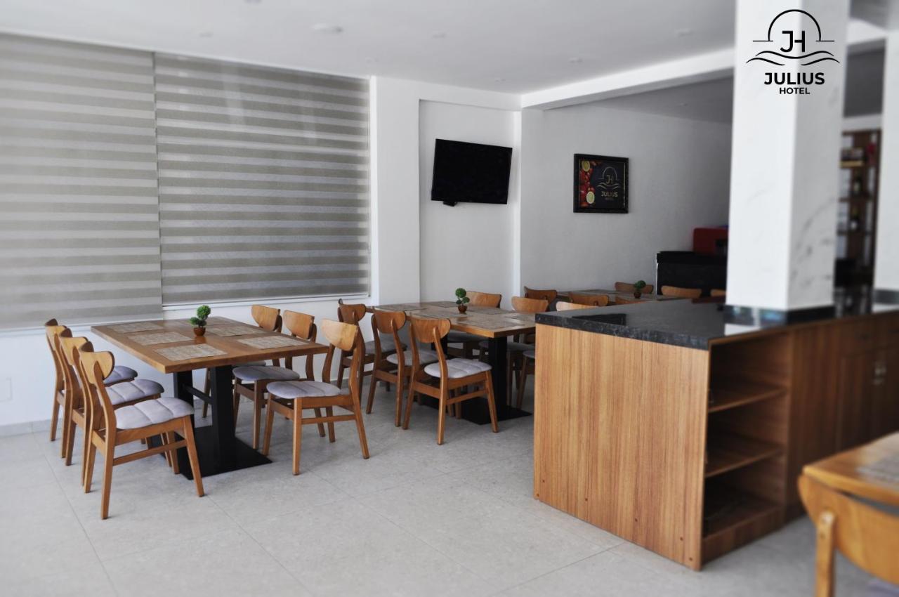 Julius Hotel Golem  Εξωτερικό φωτογραφία