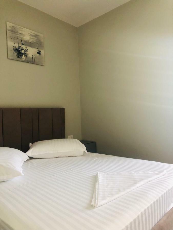 Julius Hotel Golem  Εξωτερικό φωτογραφία